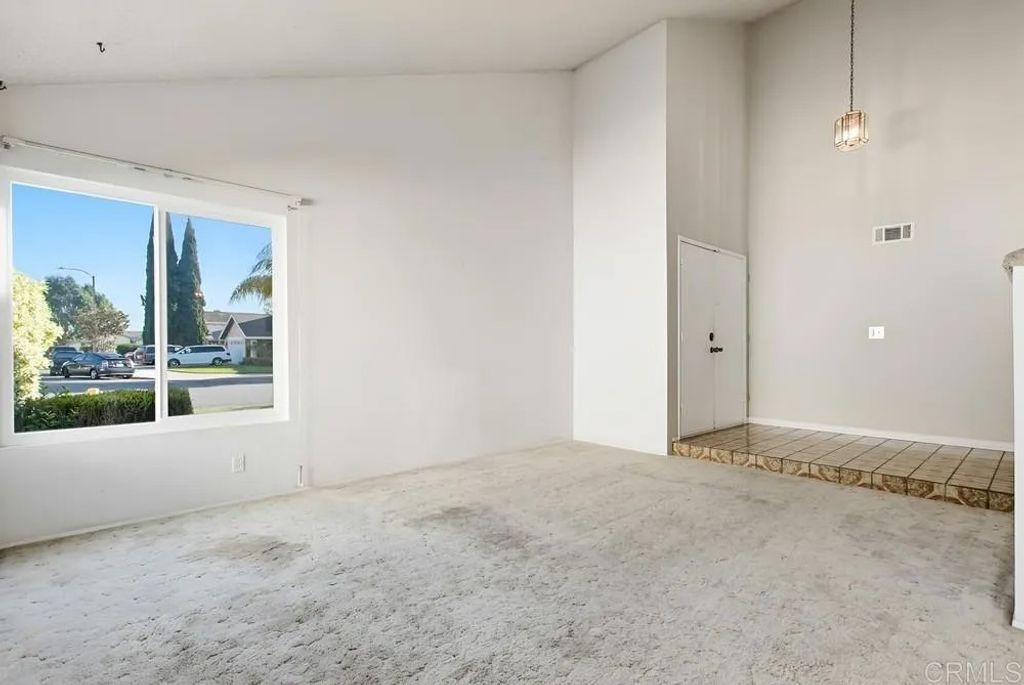 Photo of 1237 Armstrong Circle, Escondido, CA 92027 (MLS # NDP2510992)