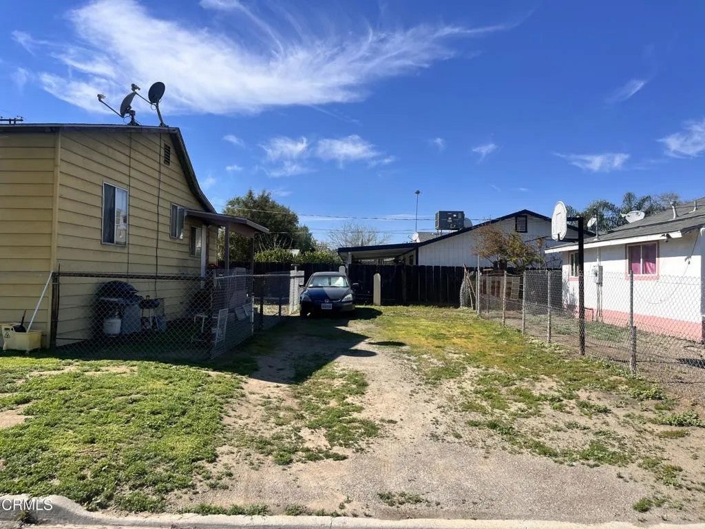 296 E Coolidge Street