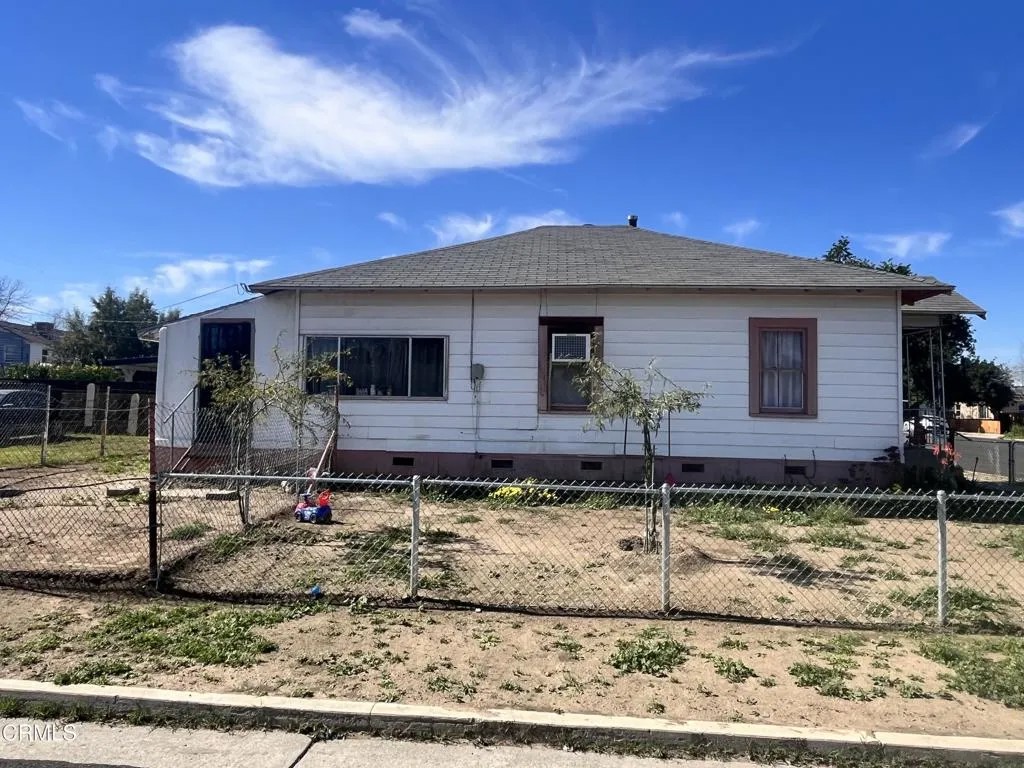 296 E Coolidge Street