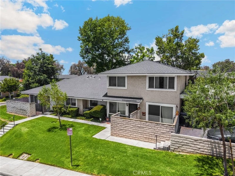 2148 Eveningside
