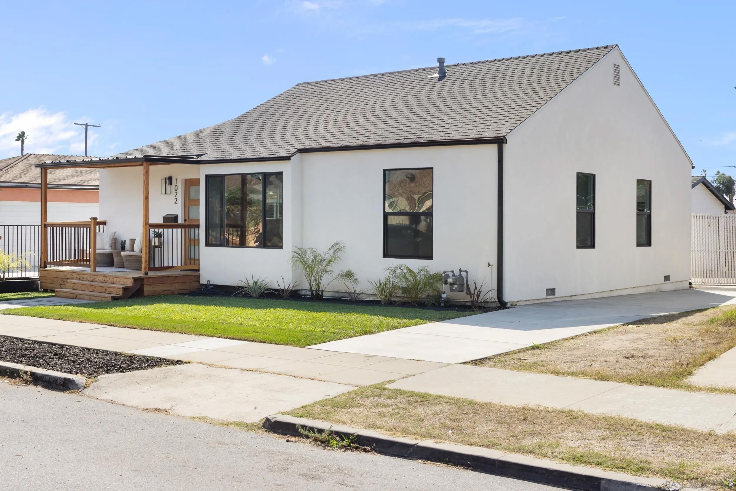 1022 Oaklawn Ave.