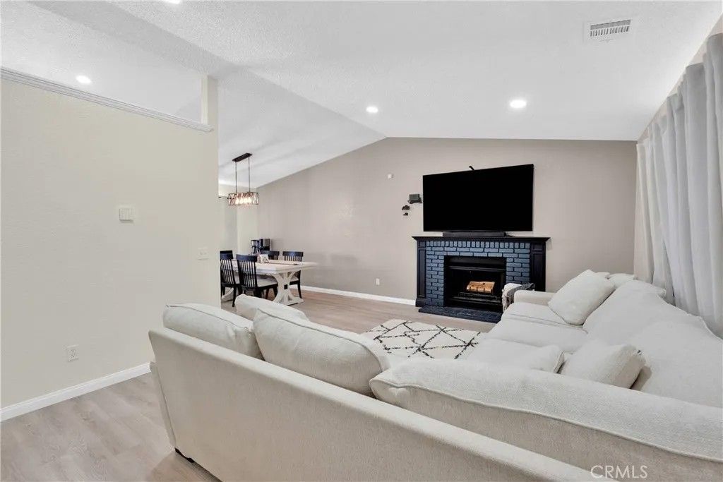 Photo of 14769 Nanticoke Road, Apple Valley, CA 92307 (MLS # HD26007414)