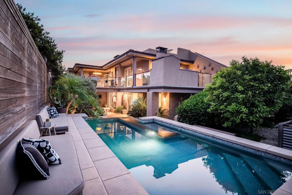 Photo of 1521 Neptune Ave, Encinitas, CA 92024 (MLS # 240021777)