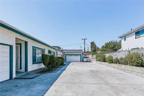 Photo of 2656 Fairway Avenue #2, Montrose, CA 91020 (MLS # PF26210250)