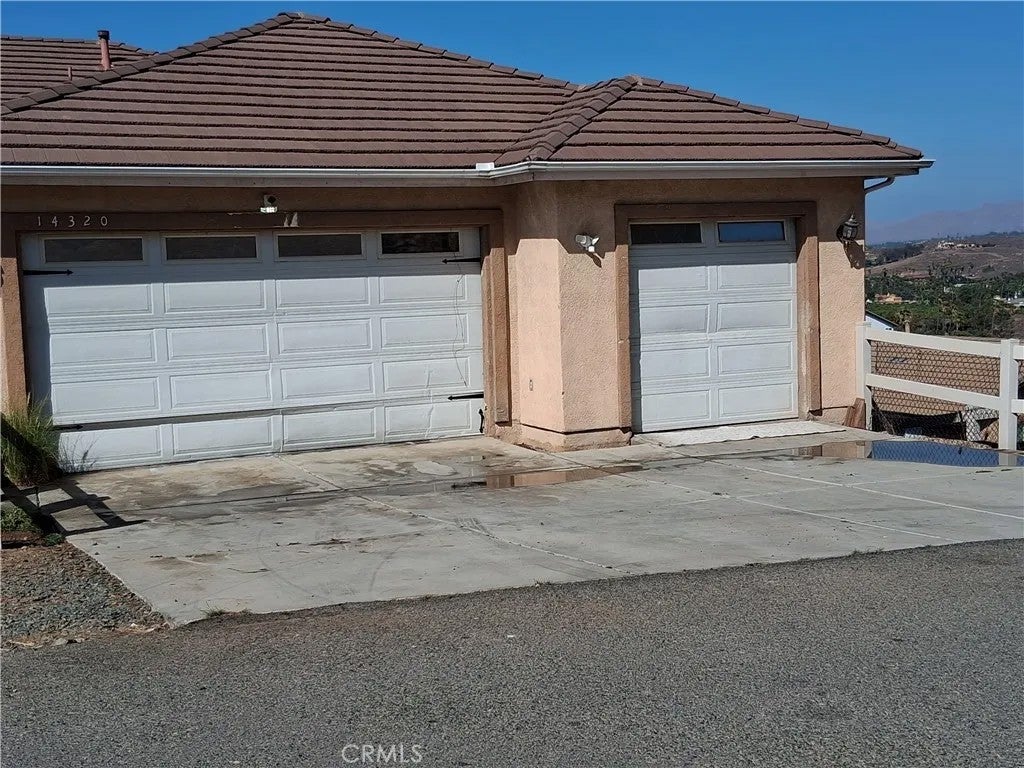 14320 Four Winds