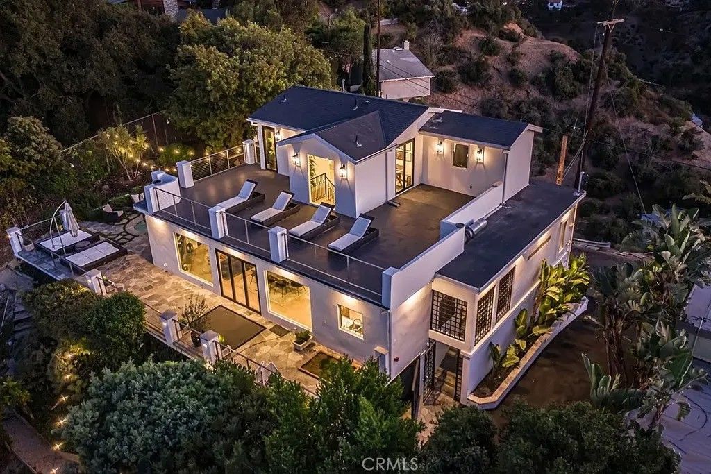 Photo of 3642 Alta Mesa Drive, Studio City, CA 91604 (MLS # SR25269181)