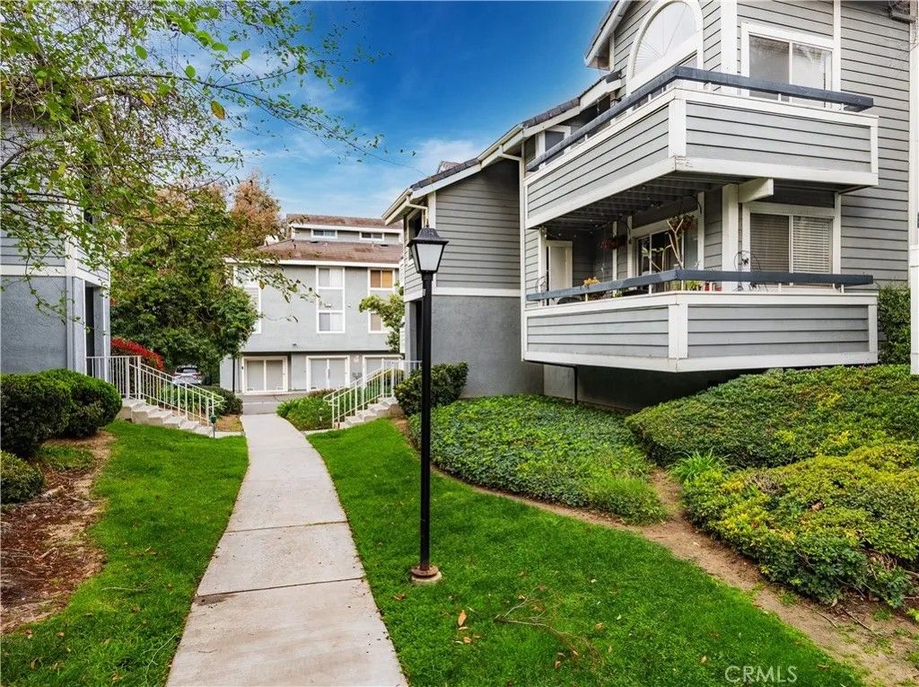 Photo of 26962 Flo Lane #328, Canyon Country, CA 91351 (MLS # SR26097653)