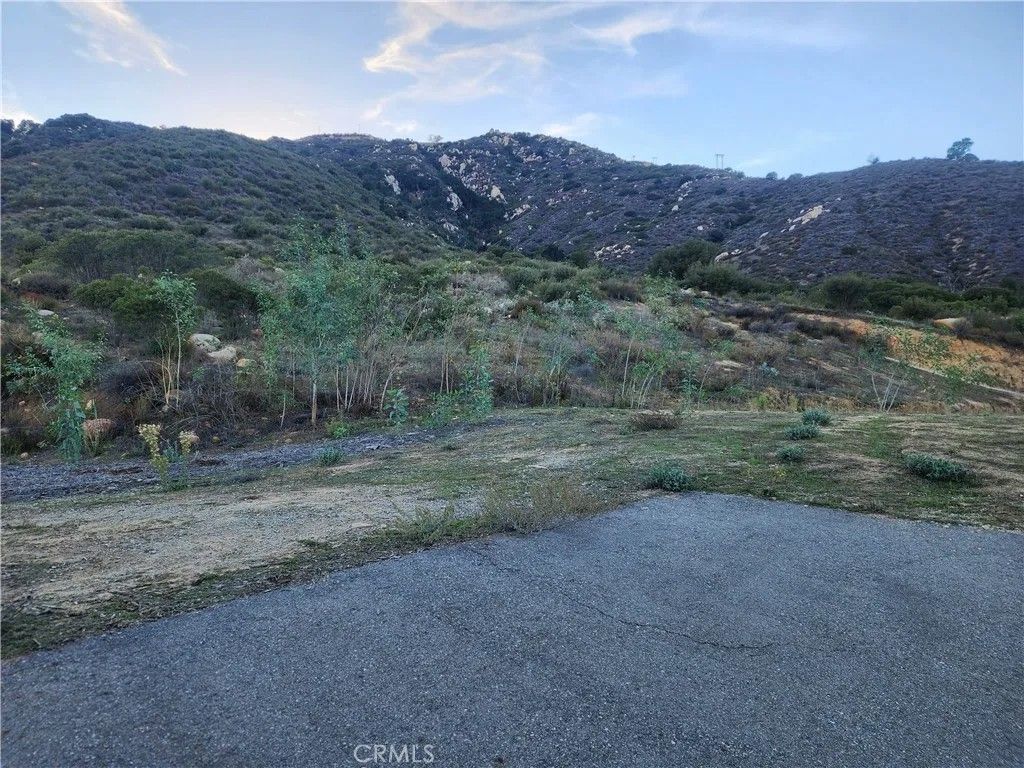 Photo of 29 Lakeview, Lake Elsinore, CA 92530 (MLS # SW25253652)