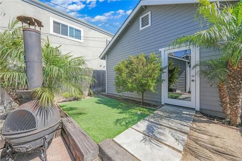 Tiny photo for 318 8th Street, Huntington Beach, CA 92648 (MLS # OC26053025)