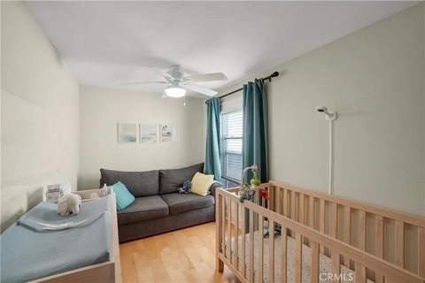 Tiny photo for 318 8th Street, Huntington Beach, CA 92648 (MLS # OC26053025)