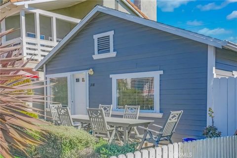 Tiny photo for 318 8th Street, Huntington Beach, CA 92648 (MLS # OC26053025)