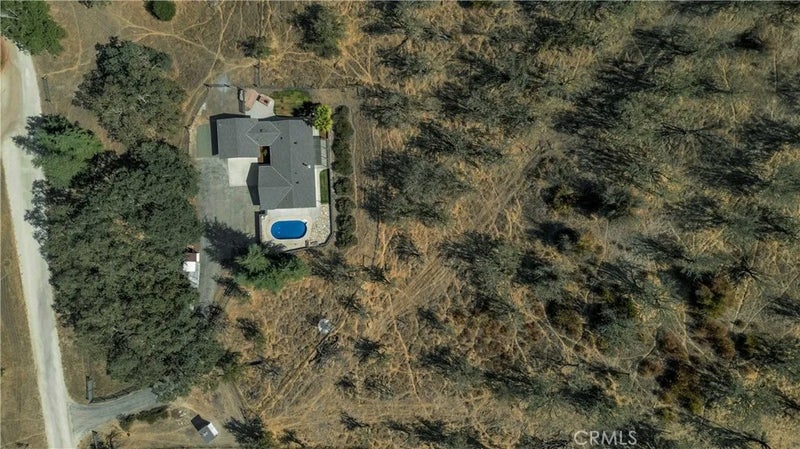3925 Hillcrest