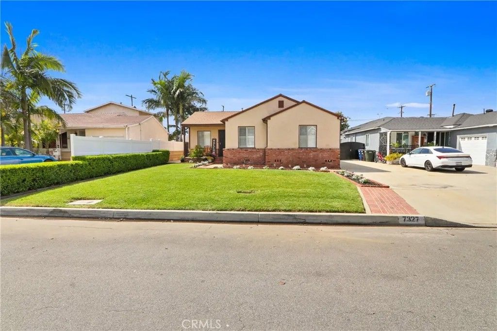 Photo of 7327 Eglise Ave, Pico Rivera, CA 90660 (MLS # DW26077832)