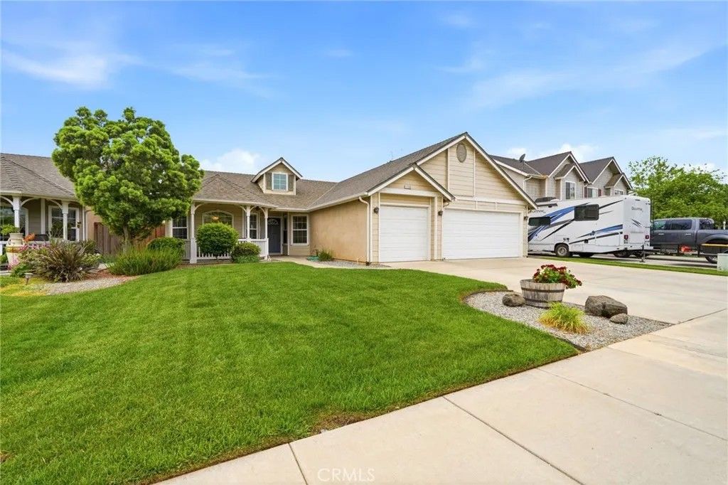 Photo of 1155 W Julia Way, Hanford, CA 93230 (MLS # FR26071093)