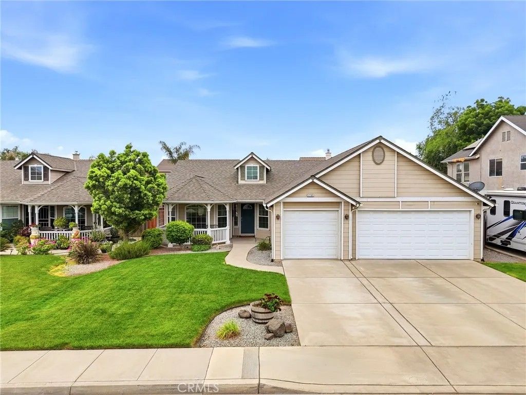 Photo of 1155 W Julia Way, Hanford, CA 93230 (MLS # FR26071093)