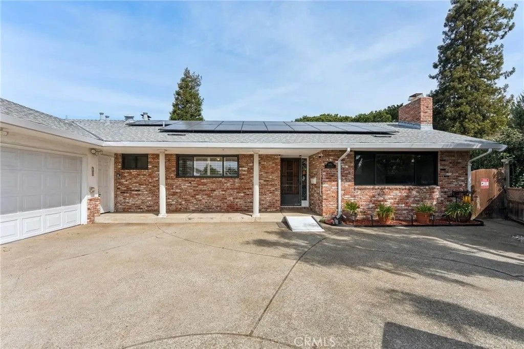 Photo of 1864 Lakeview Court, San Leandro, CA 94577 (MLS # NP26057210)