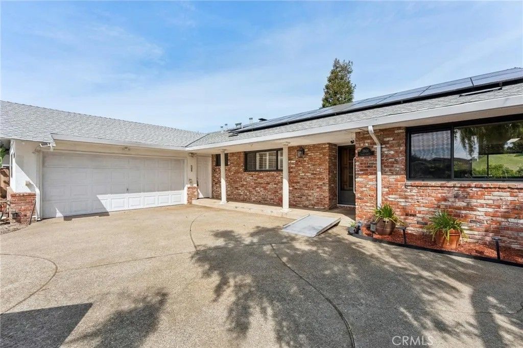 Photo of 1864 Lakeview Court, San Leandro, CA 94577 (MLS # NP26057210)