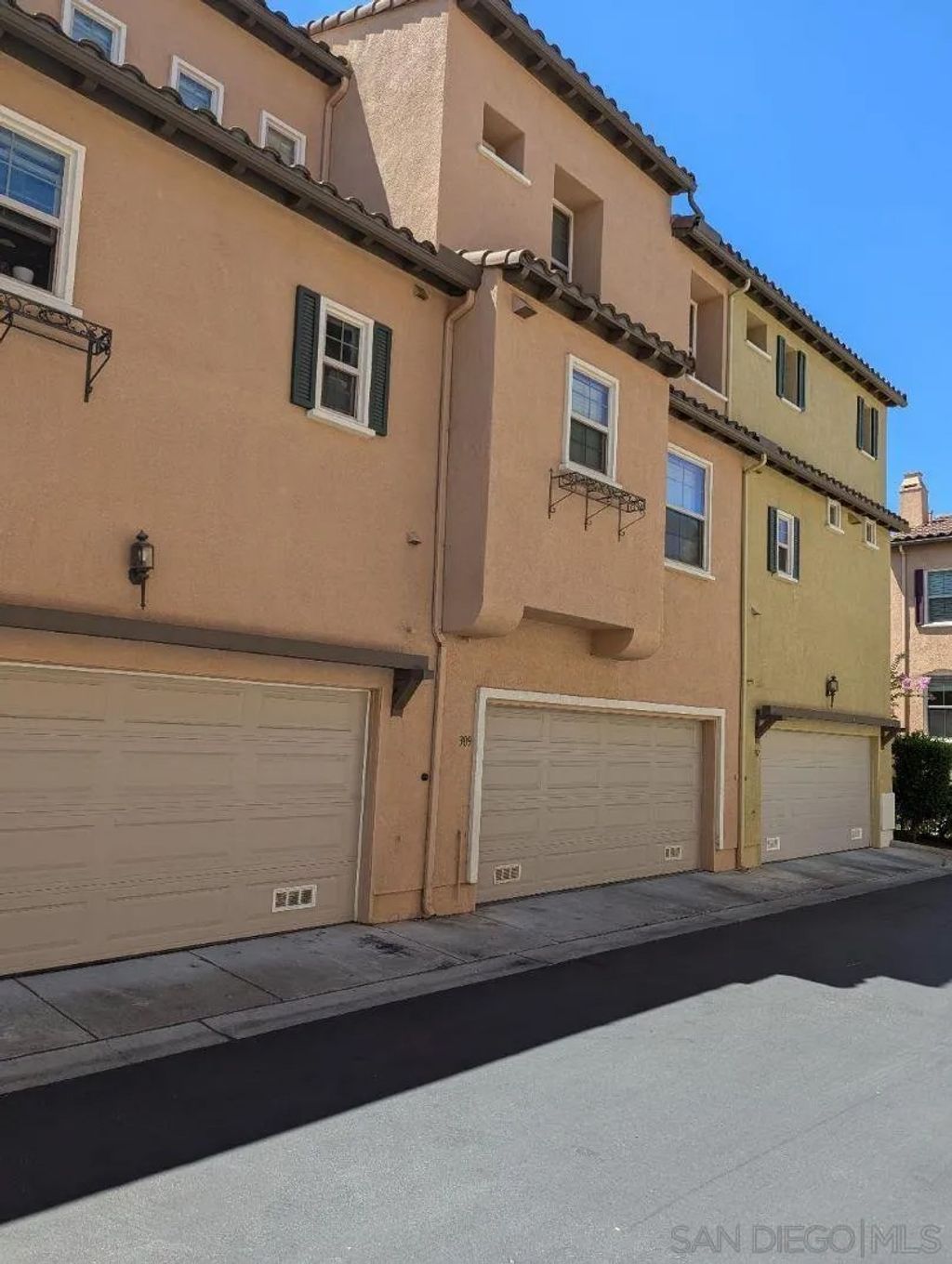Photo of 309 Bishop Dr, San Marcos, CA 92078 (MLS # 250021128)