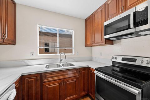Photo of 1051 Rock Springs #202, Escondido, CA 92026 (MLS # 260008929)