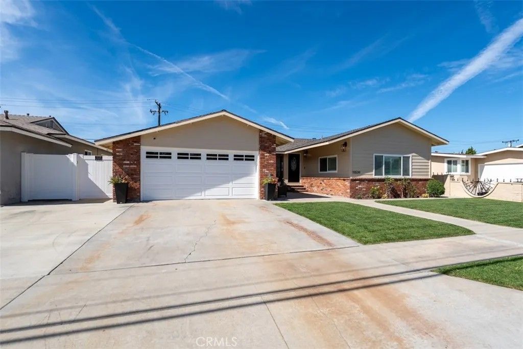 Photo of 15539 Escalona Rd, La Mirada, CA 90638 (MLS # OC26047364)