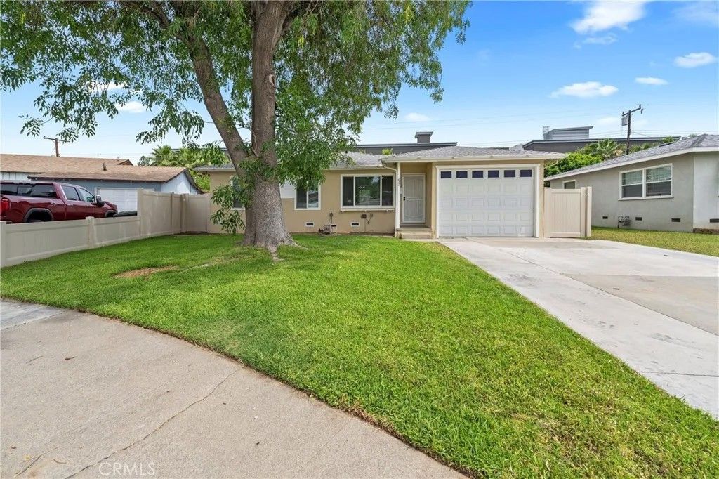 Photo of 232 Olive Pl, Brea, CA 92821 (MLS # PW26064373)