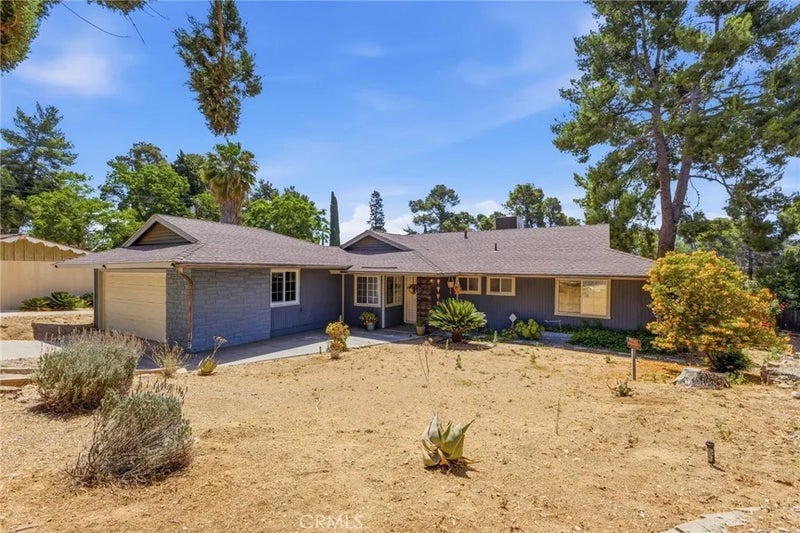 96 W Repplier Road