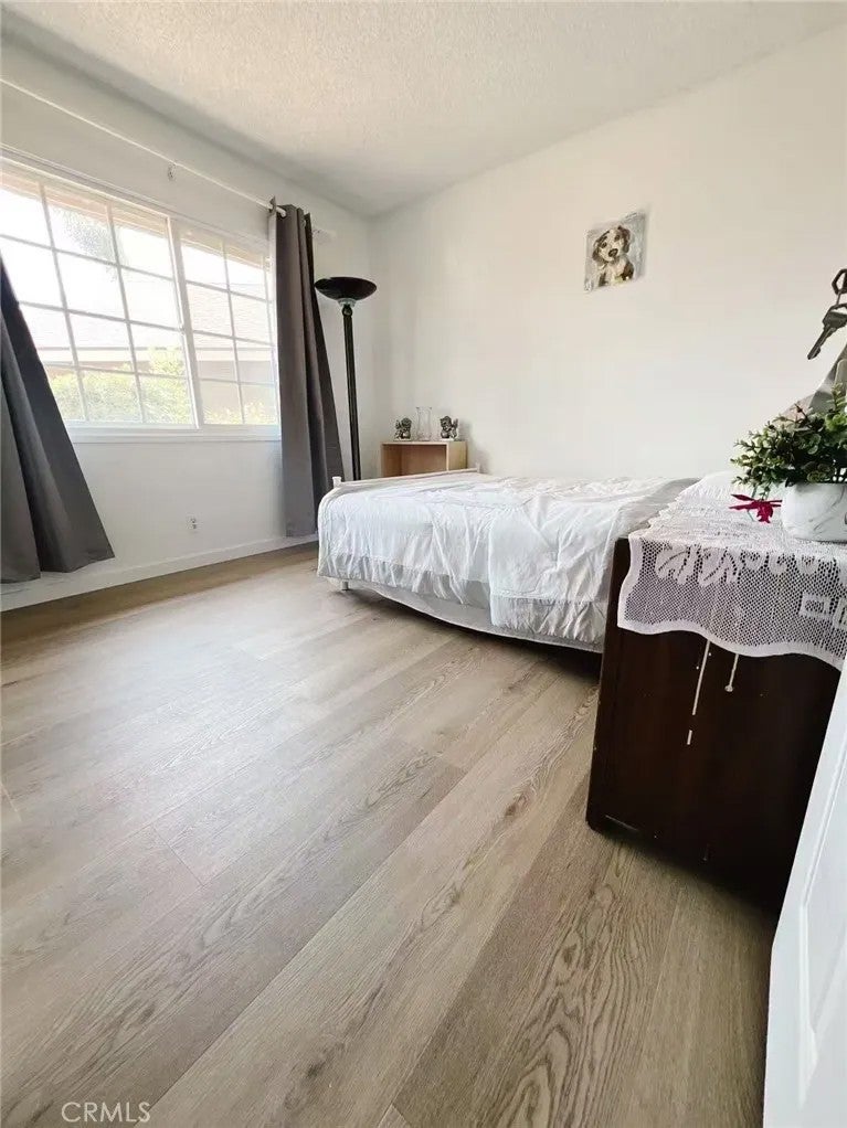 2235 Deepgrove