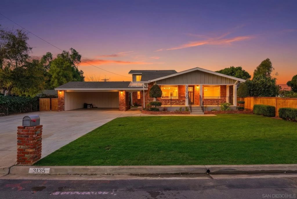 Photo of 3135 Crela St, Bonita, CA 91902 (MLS # 2600686)