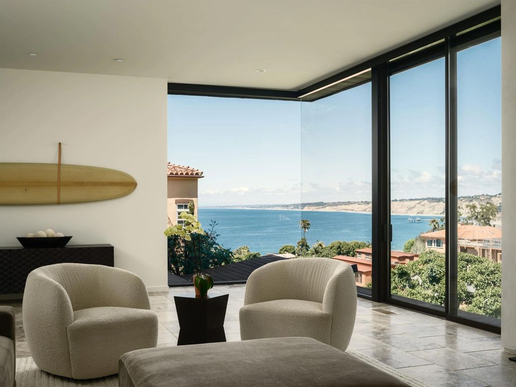 Photo of 7747 Whitefield Pl, La Jolla, CA 92037 (MLS # 260007176)