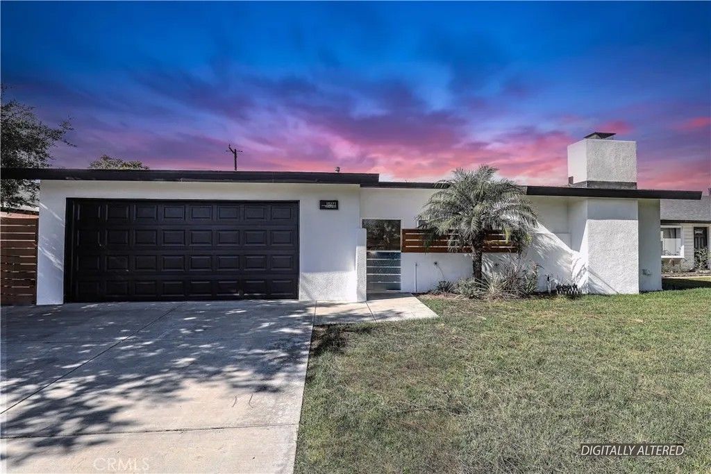 Photo of 15271 Yorkshire Ln, Huntington Beach, CA 92647 (MLS # IG26021789)
