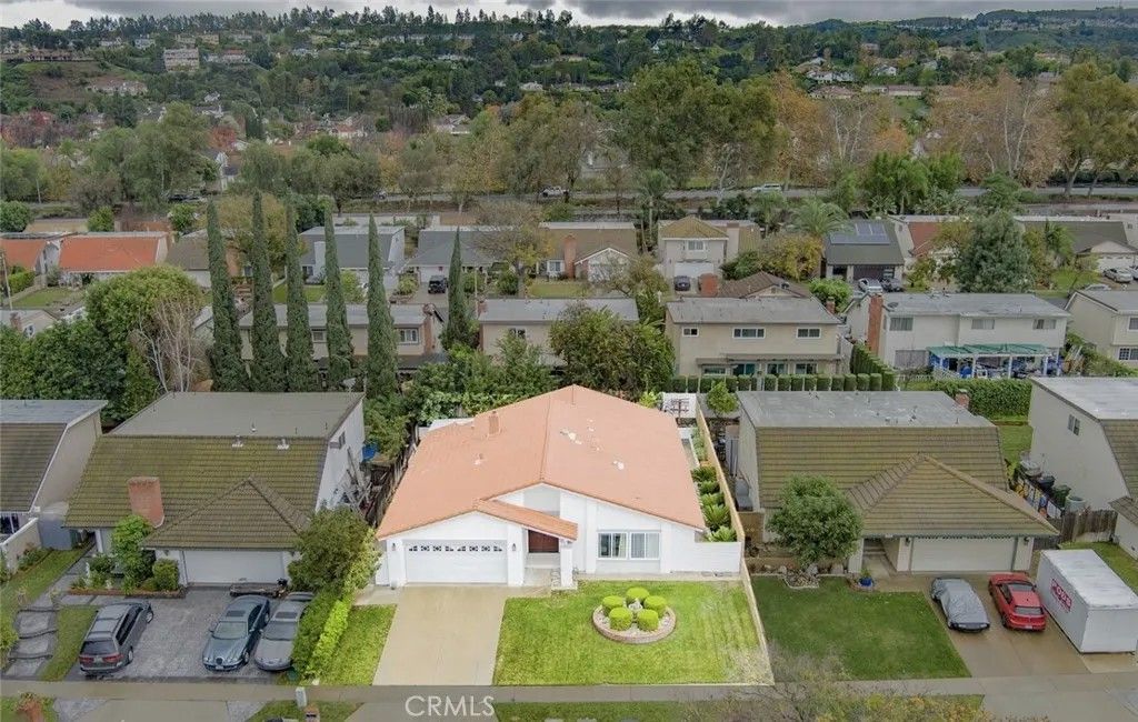 Photo of 6124 E Camino Correr, Anaheim Hills, CA 92807 (MLS # PW26001022)