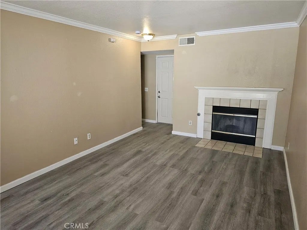 1840 E Avenue J2