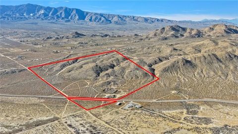 Photo of 11805 Cove Rd, Lucerne Valley, CA 92356 (MLS # HD26028523)