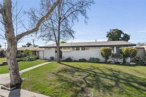 Photo of 10813 First Avenue, Whittier, CA 90603 (MLS # DW26069118)