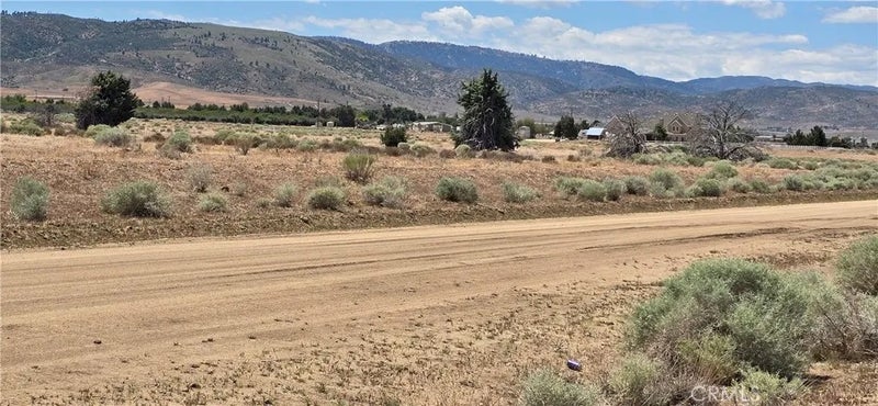 0 W Avenue F
