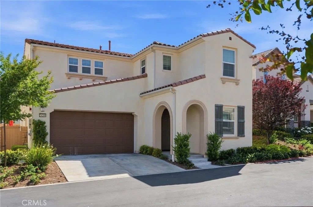 Photo of 24208 Via Perla, Valencia, CA 91354 (MLS # SR26087022)