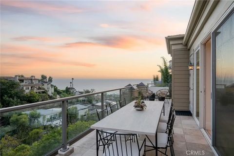 Photo of 846 Diamond Street, Laguna Beach, CA 92651 (MLS # LG26038378)