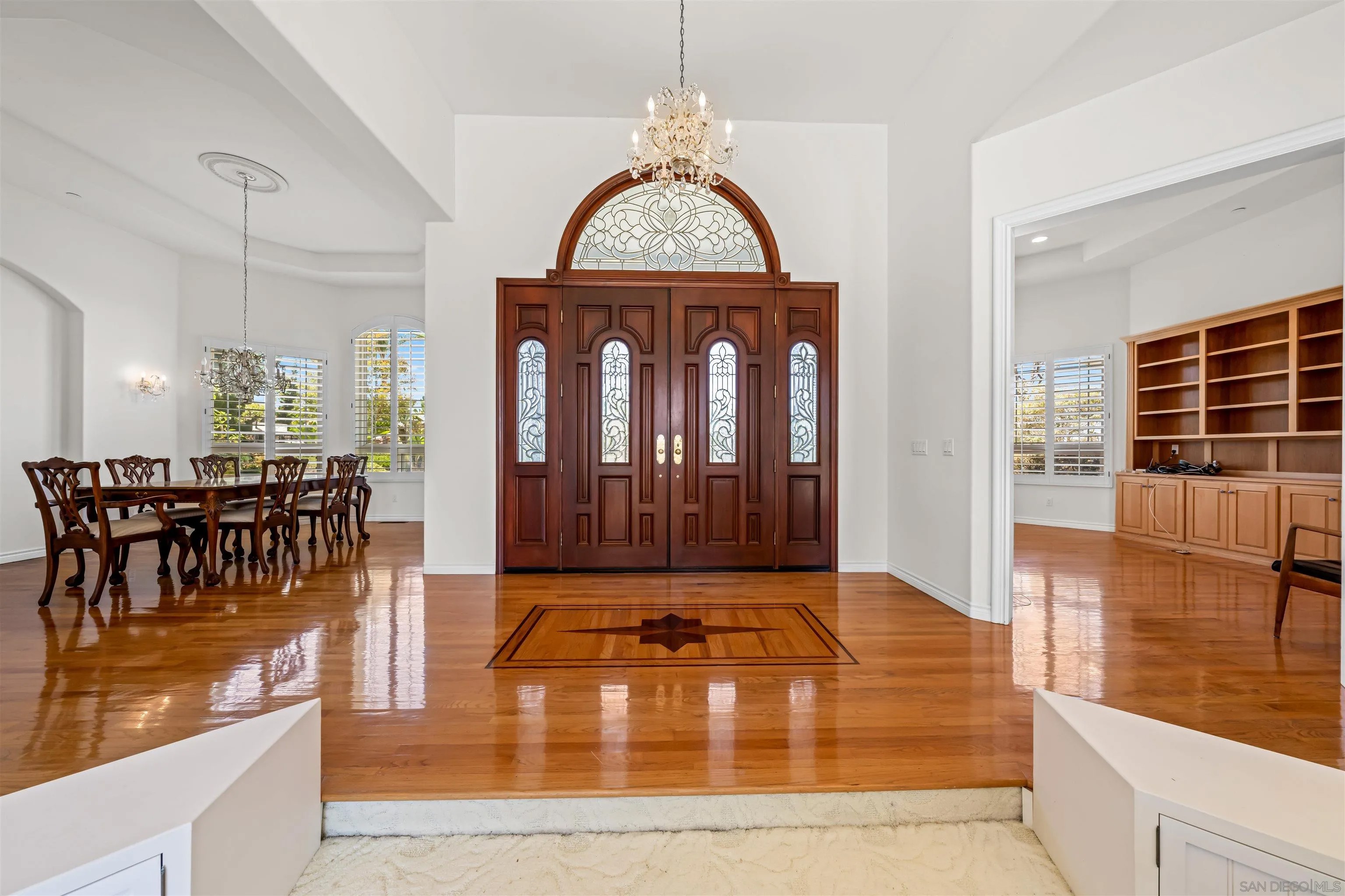3377 Calle Margarita