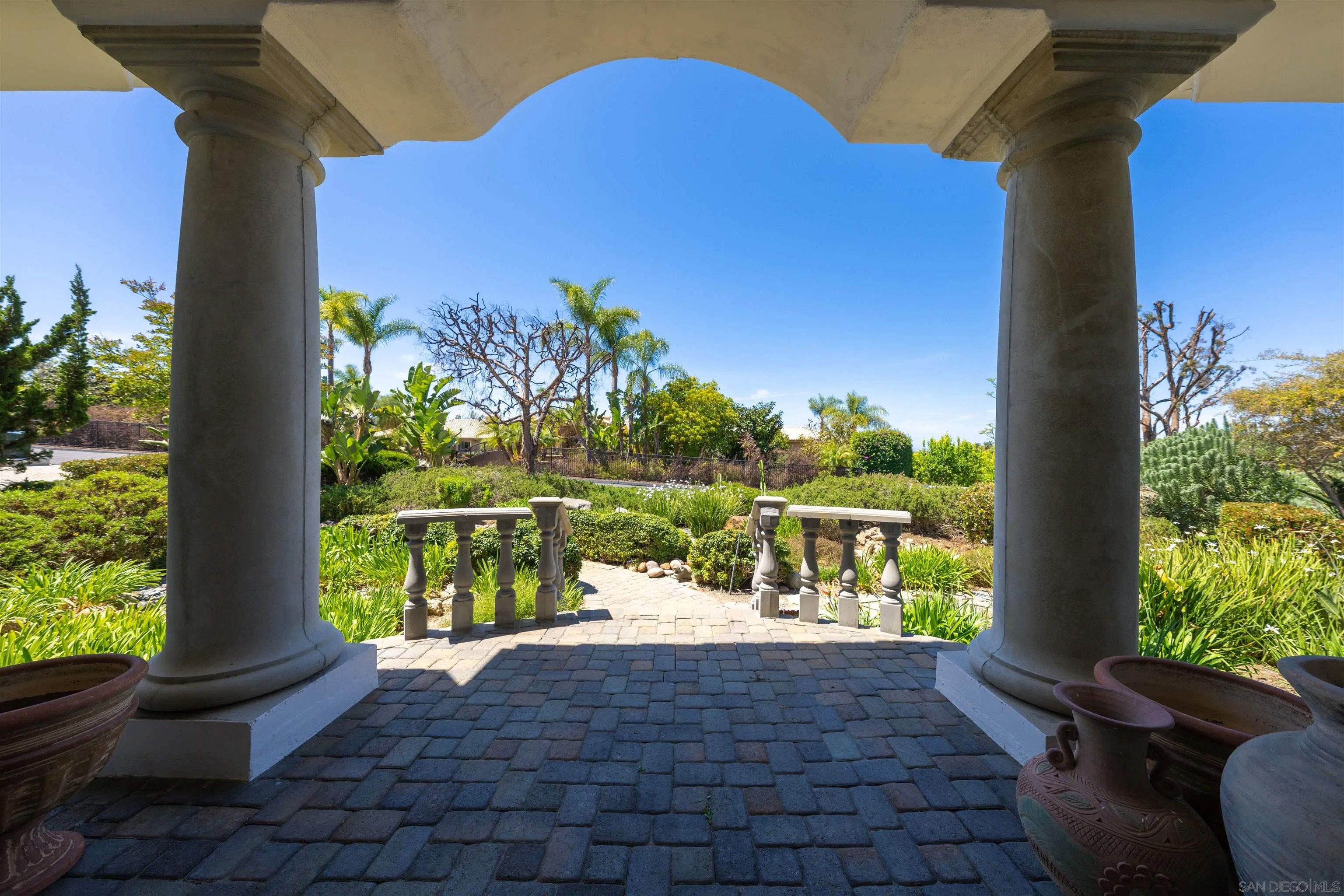 3377 Calle Margarita