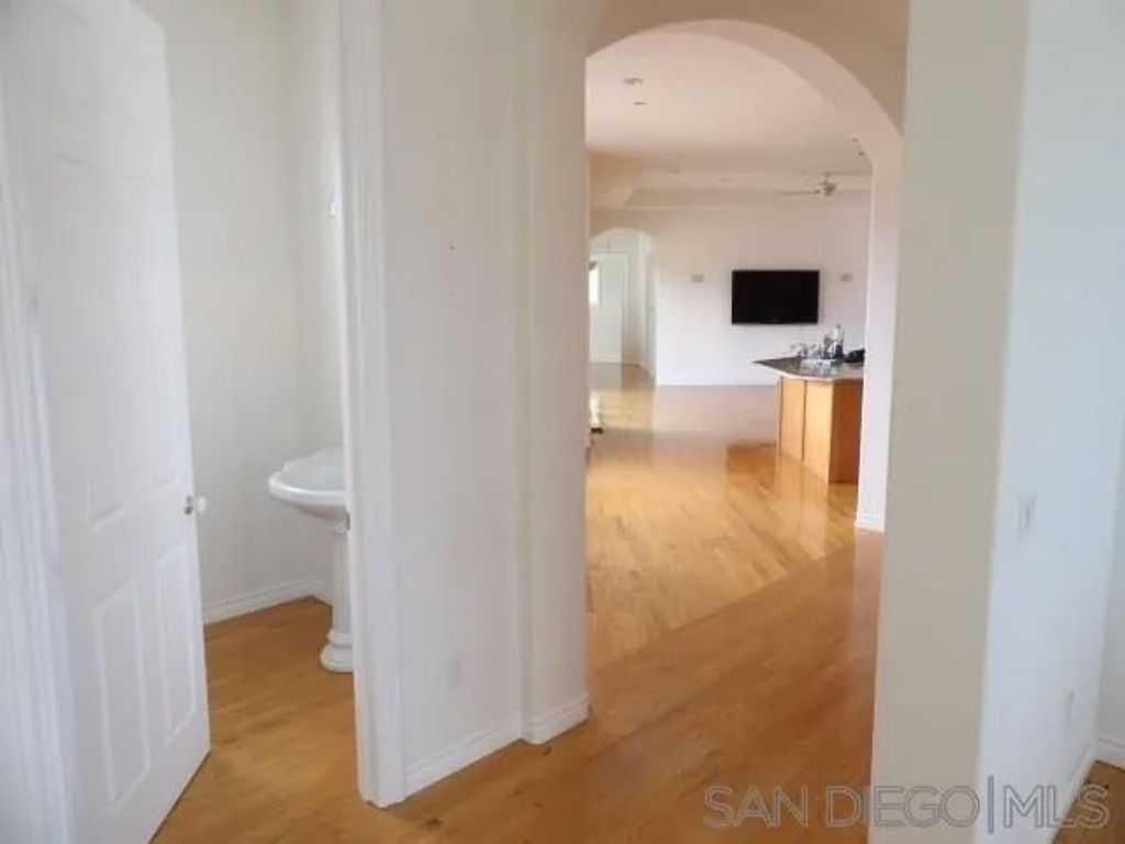 Photo of 3377 Calle Margarita, Encinitas, CA 92024 (MLS # 260006986)