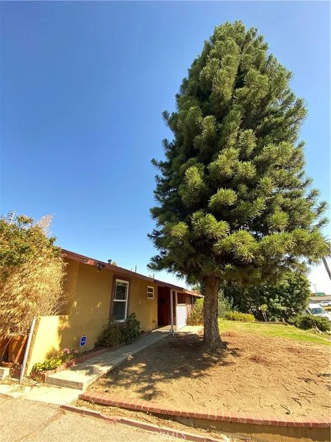 Photo of 1263 Douglass, Pomona, CA 91768 (MLS # PW25250947) Photo of 1263 Douglass, Pomona, CA 91768 (MLS # PW25250947)
