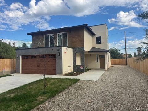Photo of 16297 Gunnerson, Lake Elsinore, CA 92530 (MLS # OC25246867) Photo of 16297 Gunnerson, Lake Elsinore, CA 92530 (MLS # OC25246867)