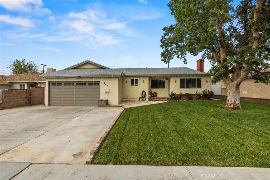 Photo of 843 W Avenue J10, Lancaster, CA 93534 (MLS # SR26077527)