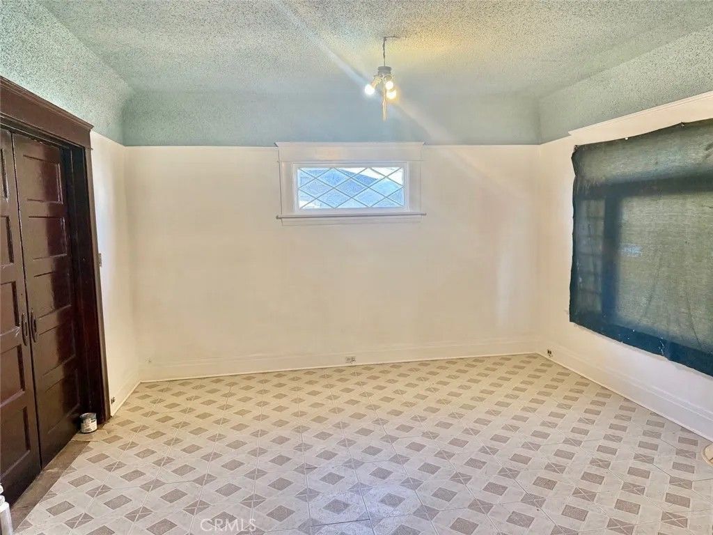 Photo of 860 W 54th St, Los Angeles, CA 90037 (MLS # WS26024321)