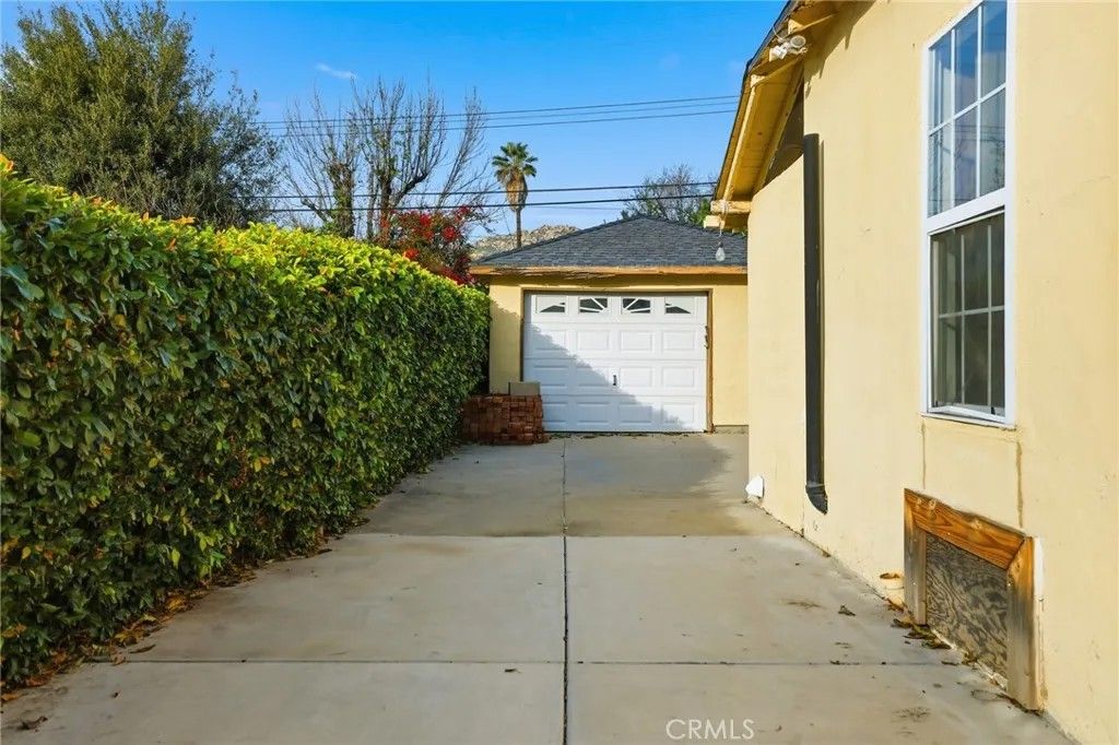 Photo of 243 E Blaine Street, Riverside, CA 92507 (MLS # PW26000221)