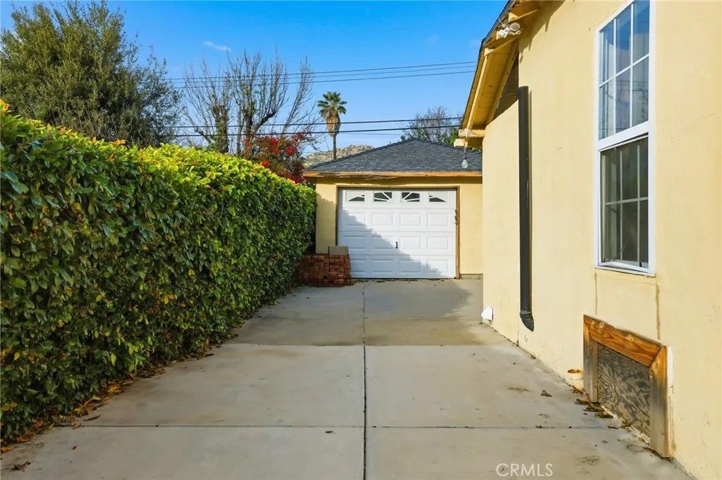 Photo of 243 E Blaine Street, Riverside, CA 92507 (MLS # PW26000221)