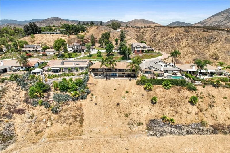 2421 Willow