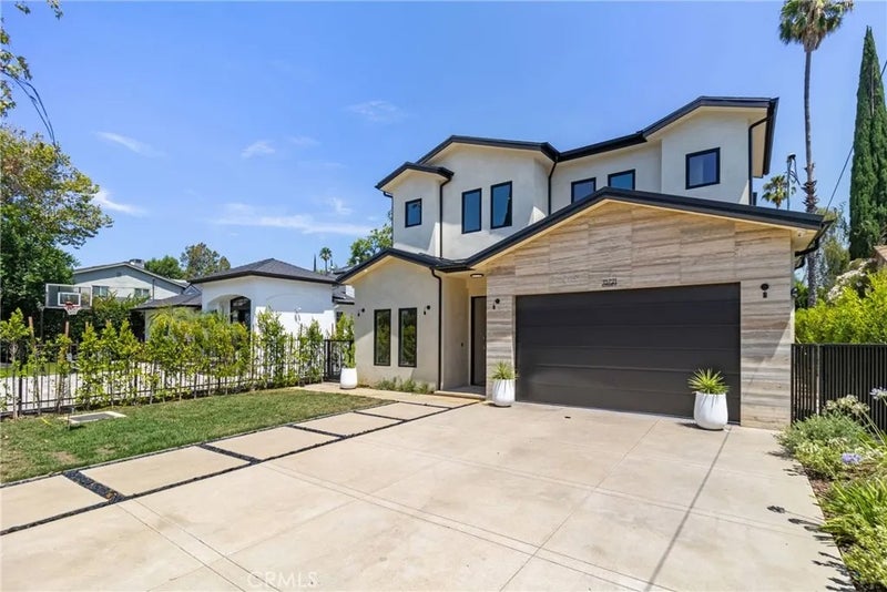 15721 Addison