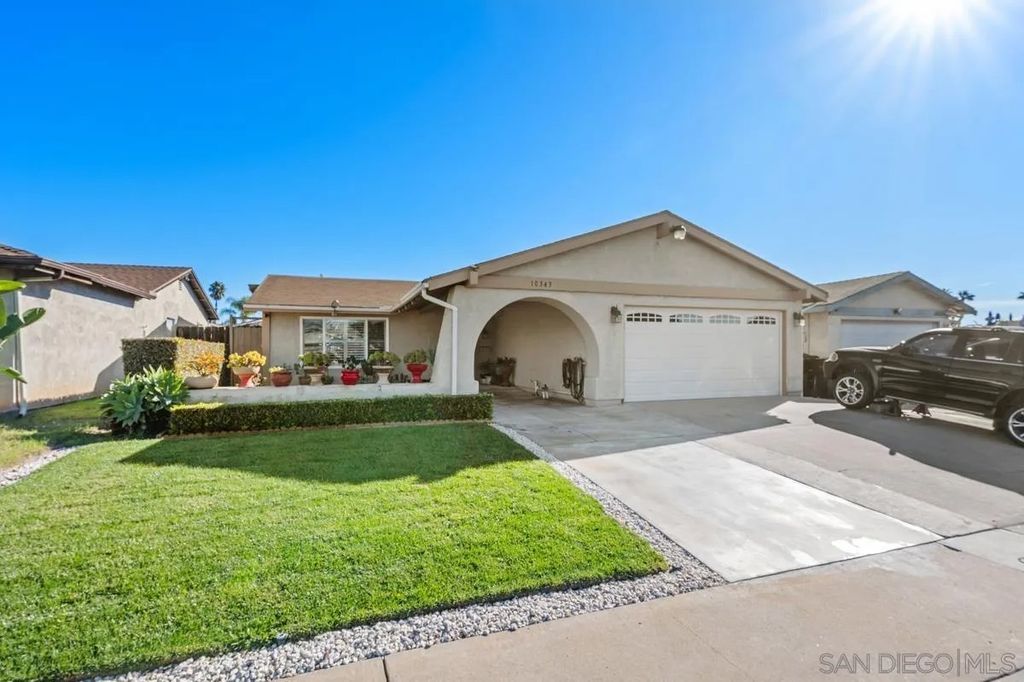 Photo of 10343 Greenford Dr, San Diego, CA 92126 (MLS # 260001676)