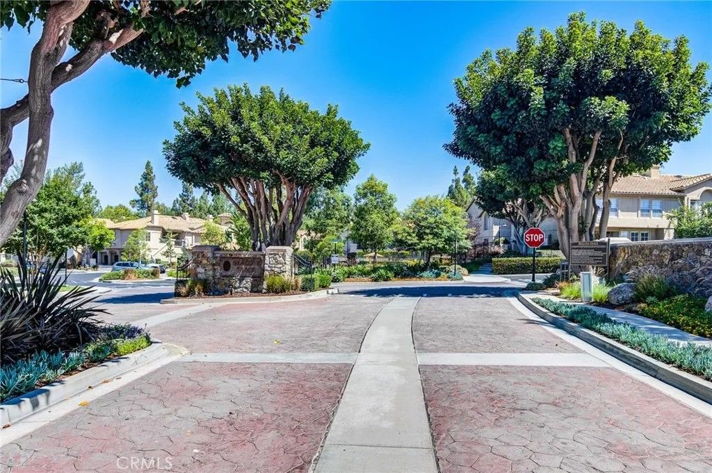 Photo of 69 Waxwing Ln, Aliso Viejo, CA 92656 (MLS # OC25272691)